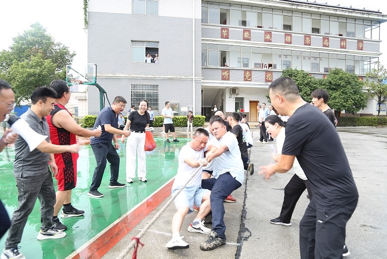 1727752347578331.jpg 1727752347578331.jpg